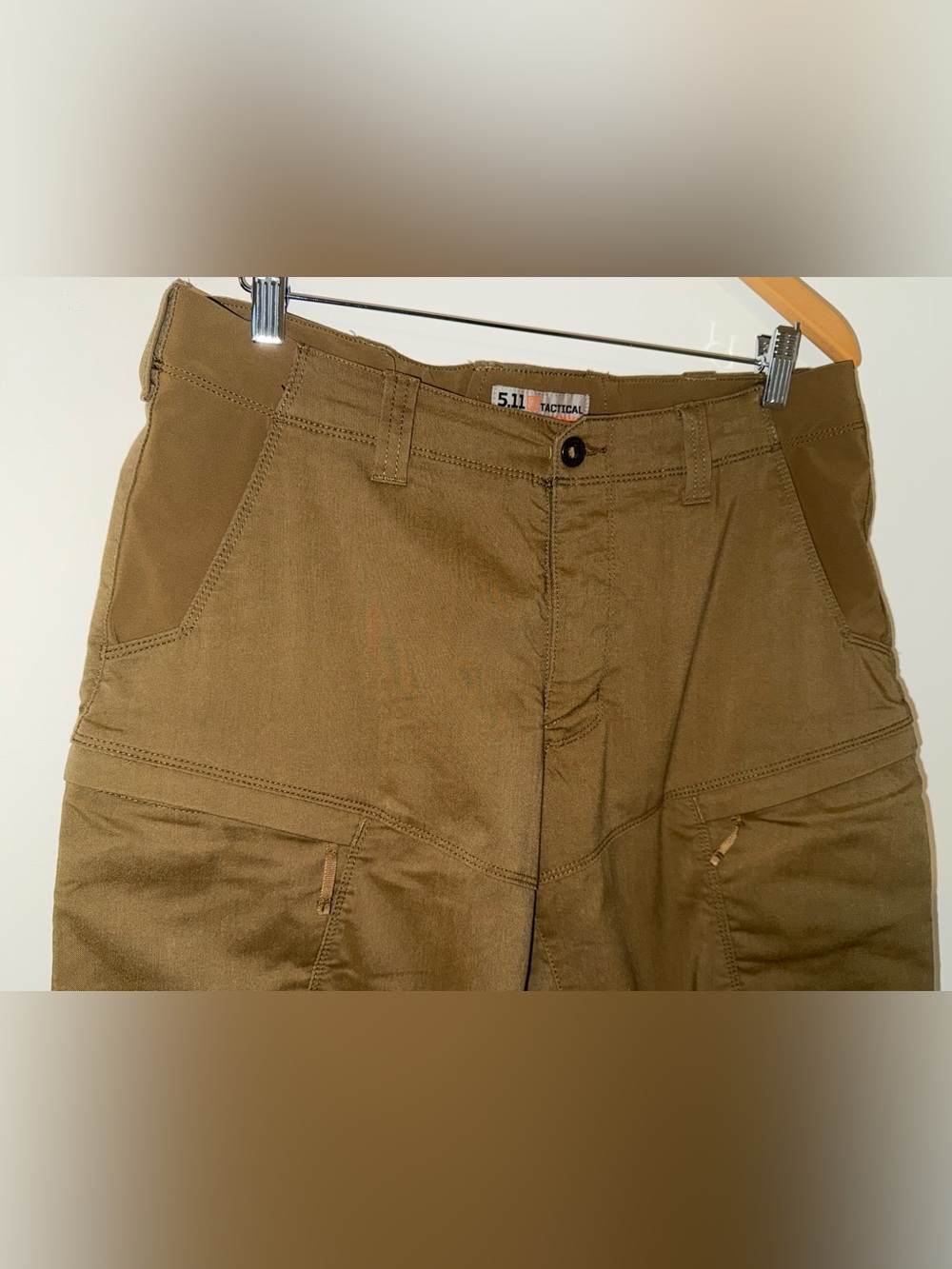 Men’s 5.11 Tactical Brown Cargo Shorts with Multiple Pockets - Picture 4 of 8